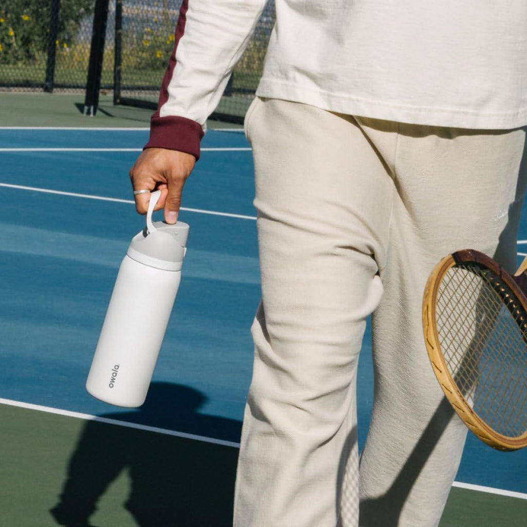 Owala FreeSip Insulated Stainless Steel Water Bottle with Straw, BPA-Free Sports Water Bottle, Great for Travel, 24 Oz, Daybreak